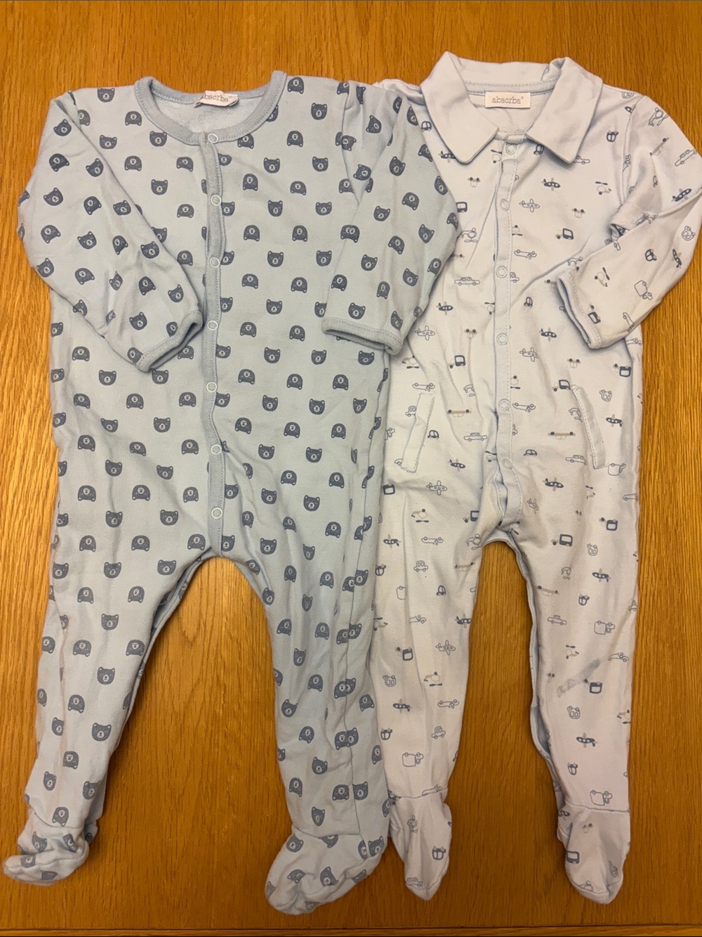 2 gorgeous Absorba Baby Boy Blue Footed One-Piece - 🐻 🚙 ✈️